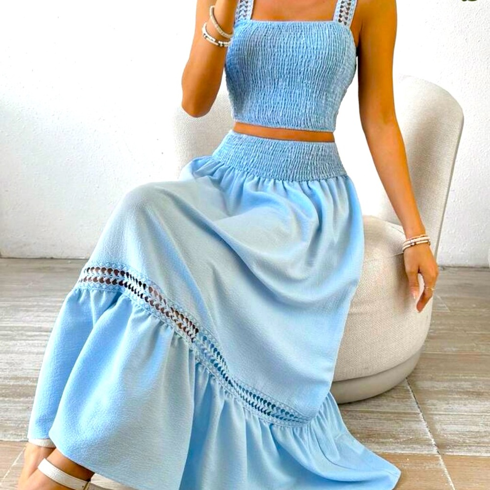 Cute two piece skirt and top for beach vacation